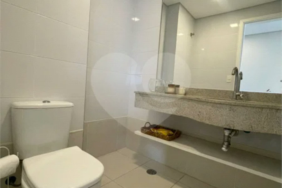 Apartamento à venda com 2 suítes no Centro, Bertioga, SP