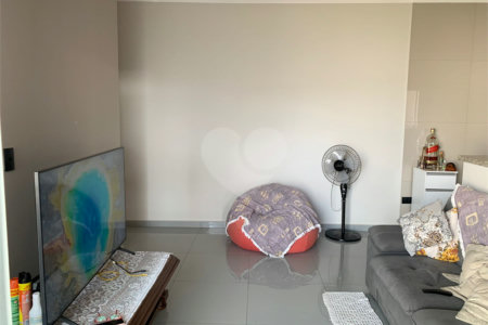 Casa térrea com piscina para venda no Residencial Arcoville