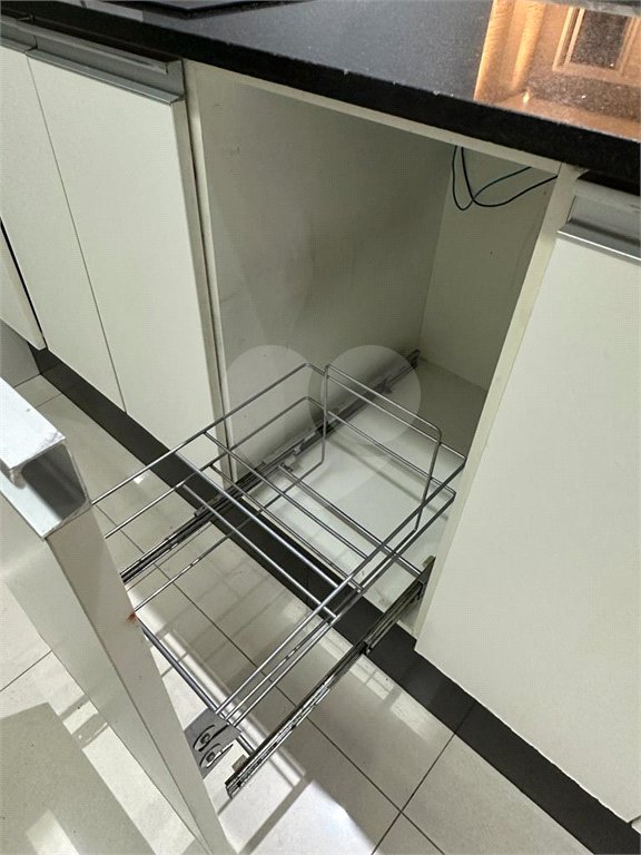 Apartamento MOBILIADO à venda. ÓTIMA OPORTUNIDADE!
