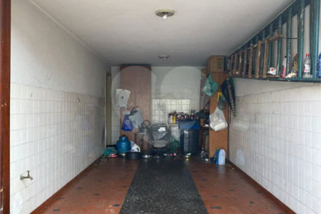 Sobrado á venda em Moema de 280m² com 3 vagas 3 dormitórios e 5 banheiros