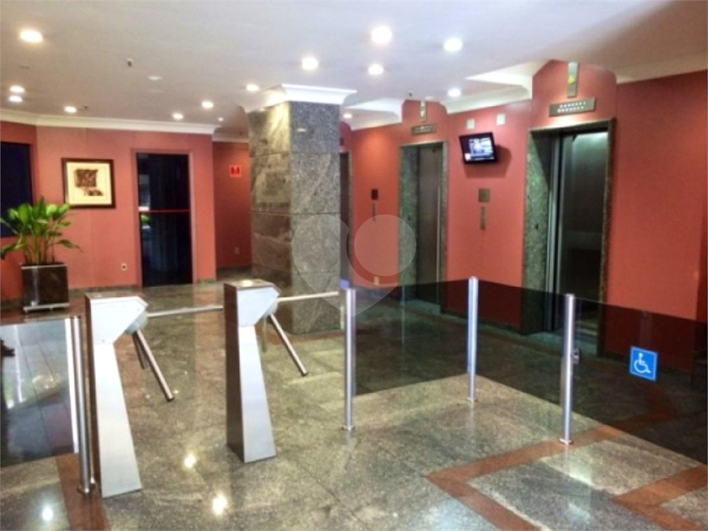 Excelente conjunto comercial com 247 m2 e 8 vagas à venda no Paraíso
