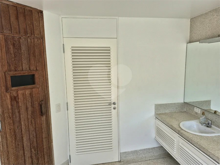 Casa a venda ou locação no Tamboré 1