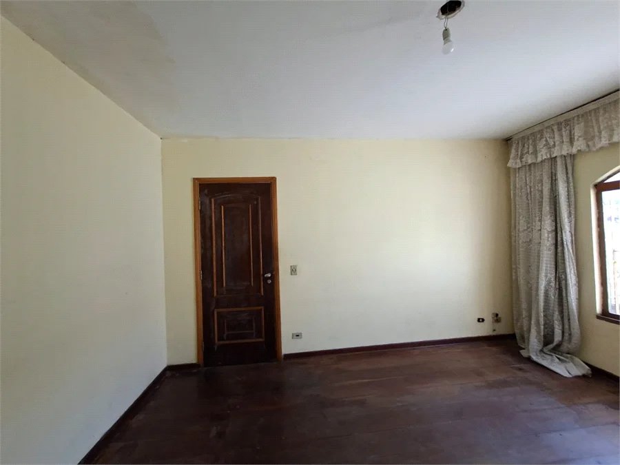 Sobrado à venda com 3 quartos, sendo 1 suíte, em Jardim Esmeralda, São Paulo, SP