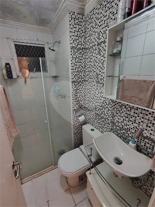Apartamento de 3 Quartos no Condomínio Rossi – Completo e Pronto para Morar