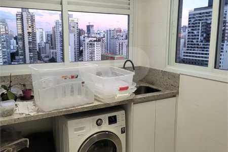 Apartamento à venda com 3 suítes em Vila Pompéia, São Paulo, SP