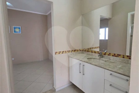 Casa à venda ou para alugar com 3 quartos, sendo 1 suíte,  no condomínio Terras de São Francisco, Vinhedo - SP
