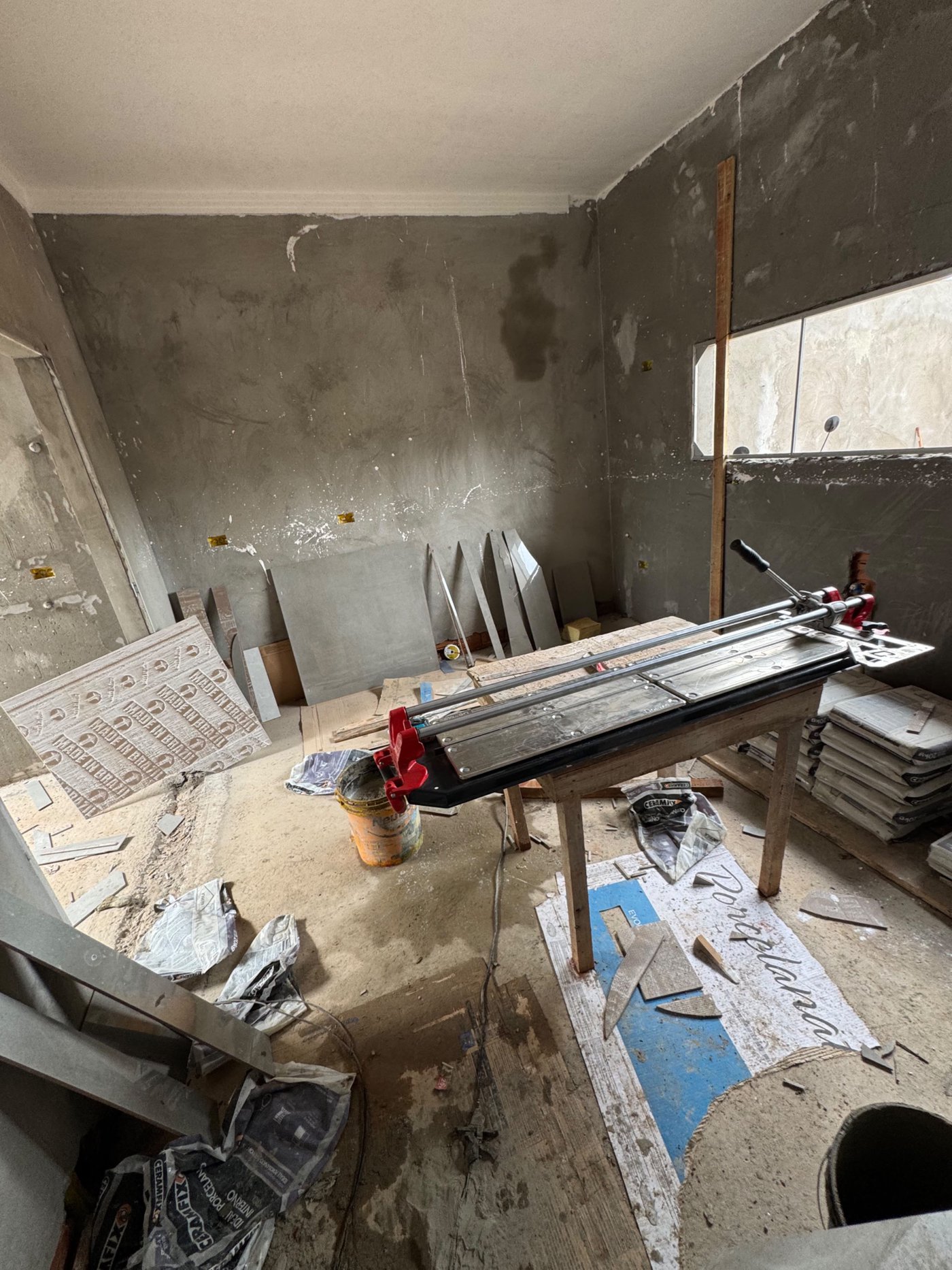 Casa à venda com 3 quartos, sendo 1 suíte,  em Jardim Alvorada, Três Lagoas, MS