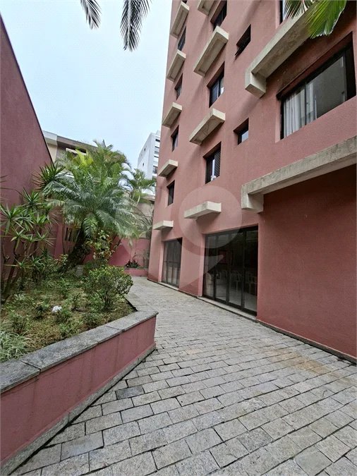 GRANDE OPORTUNIDADE DE COMPRA! APARTAMENTO DE 96m² NO CONDOMÍNIO CÓRSEGA