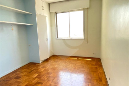 Apartamento à Venda | 327 m² | 4 dormitórios (1 suíte) | 2 vagas na Mooca!