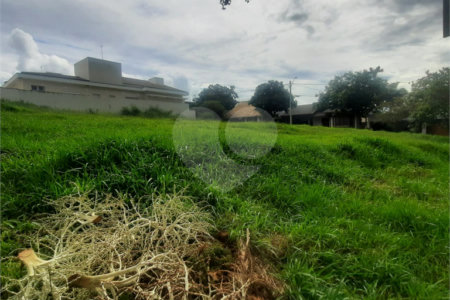 Lote a venda no condominio Villaggio Capriccio