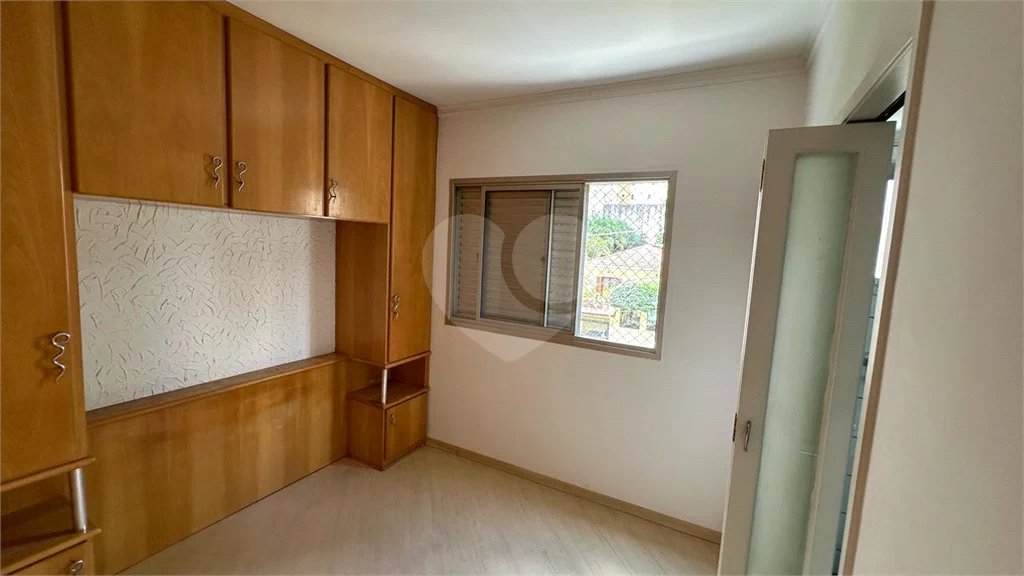 Apartamento 2 quartos (1suíte) 1 vaga na rua Piracema próximo a Saint Tropez