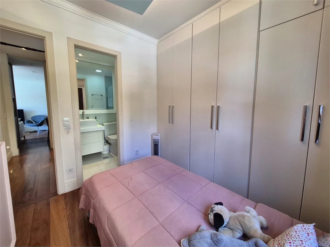 Apartamento à venda no Jardim Bonfiglioli diferenciado com 3 quartos, sendo 2 suítes e 2 vagas