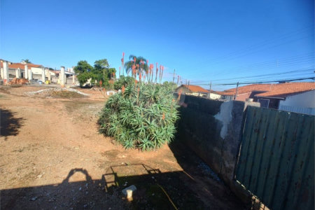 Terreno em Atibaia com 2.784 metros para construção de apartamentos ou salões comerciais, excelente localização