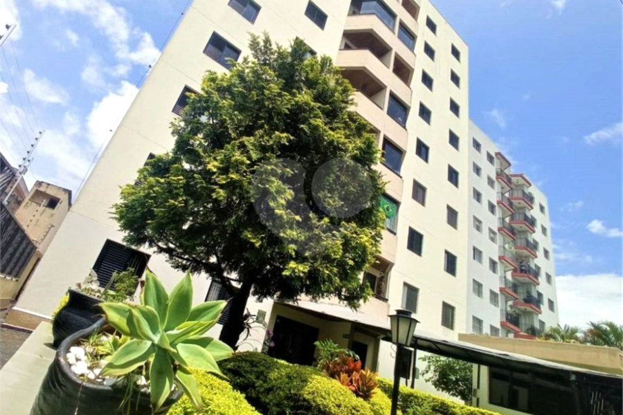 Apartamento de 70m2 no Mandqui de 3 dormitórios, sala com sacada e 2 vagas garagem
