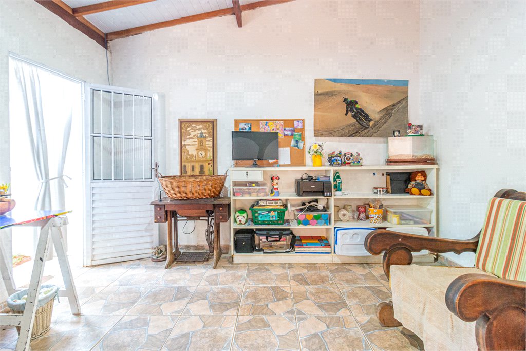 Casa à venda com 3 quartos, sendo 1 suíte,  em Chácara Monte Alegre, São Paulo, SP