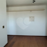 Apartamento à venda na Saúde, com 1 quarto e 1 vaga