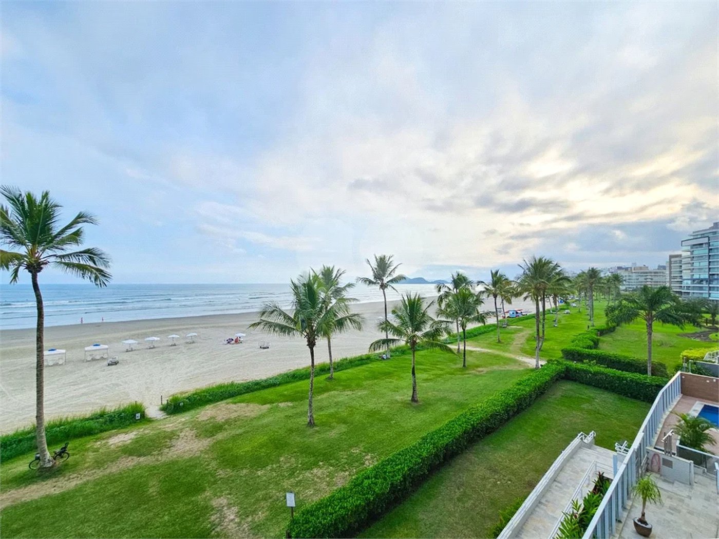 Apartamento à venda com 4 suítes em Riviera de São Lourenço, Bertioga, SP