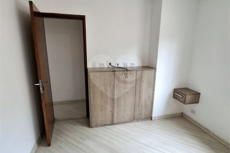 Sobrado à venda com 2 quartos em Interlagos, São Paulo, SP