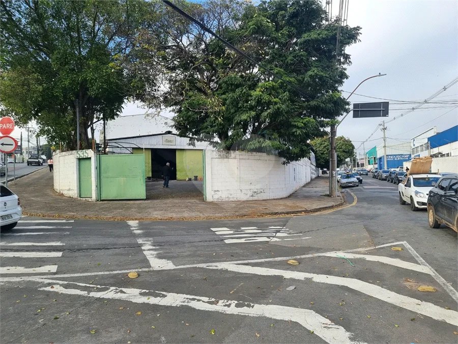 Galpão Comercial para Locação no Jardim do Trevo em Campinas com 276 m² de Área Construída e Amplo Terreno