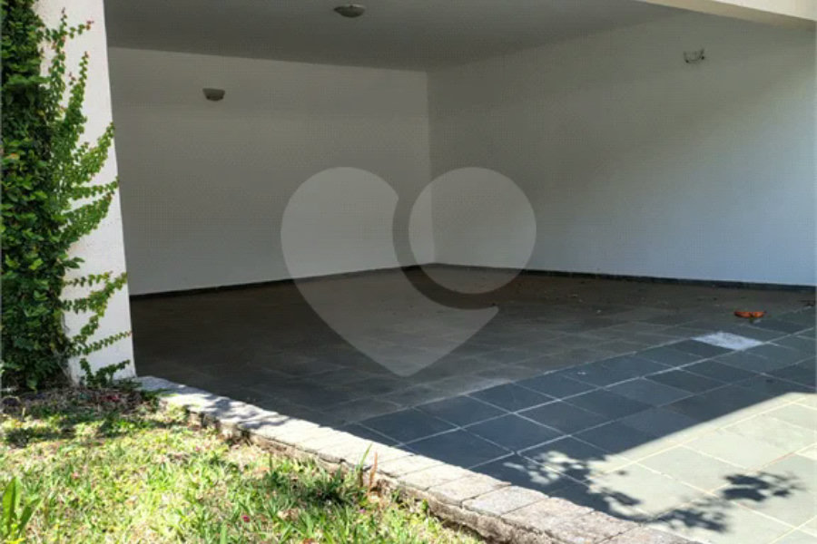 Casa à venda ou para alugar com 5 quartos, sendo 2 suítes, em Jardim Dos Estados, Poços de Caldas - MG