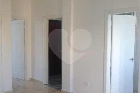 Apartamento na região do Centro Histórico - Estação da Luz, com dois dormitórios, um banheiro