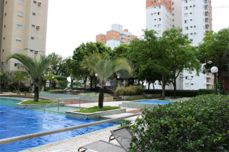 Apartamento de 3 Suítes com Vista Definitiva e Sol da Manhã no Condomínio Club House - Parque do Prado