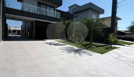 Casa à venda com 7 quartos, sendo 6 suítes,  em Morada da Praia, Bertioga, SP
