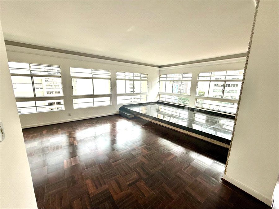 Amplo Apartamento no Paraíso!