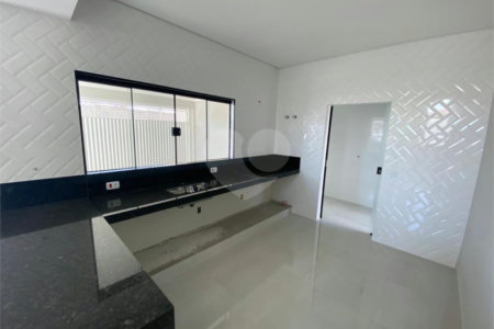 Casa térrea nova para venda no Parque Belvedere