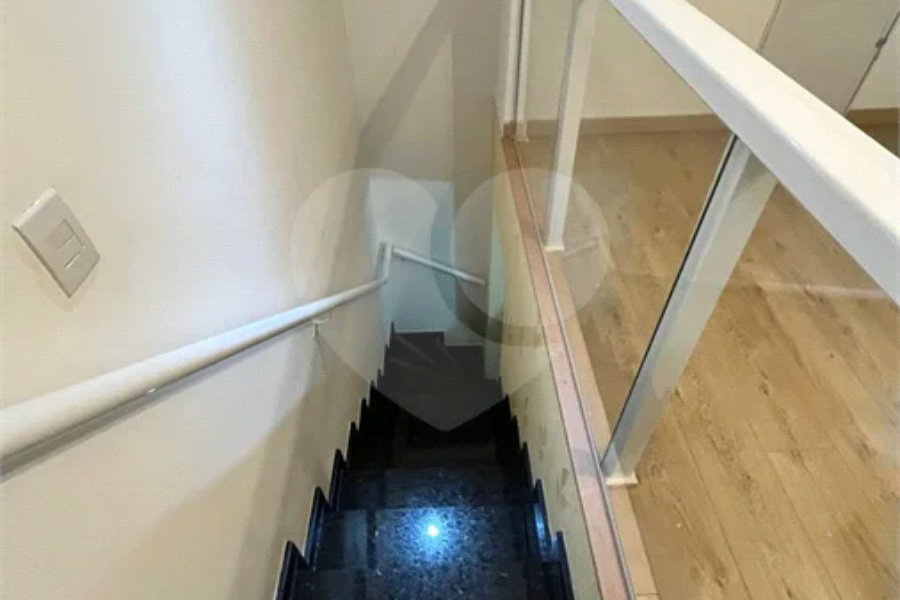 SOBRADO PARA VENDA EM CONDOMINIO FECHADO NA CASA VERDE.