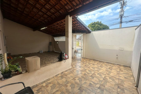 Casa a venda no Jardim Zavaglia