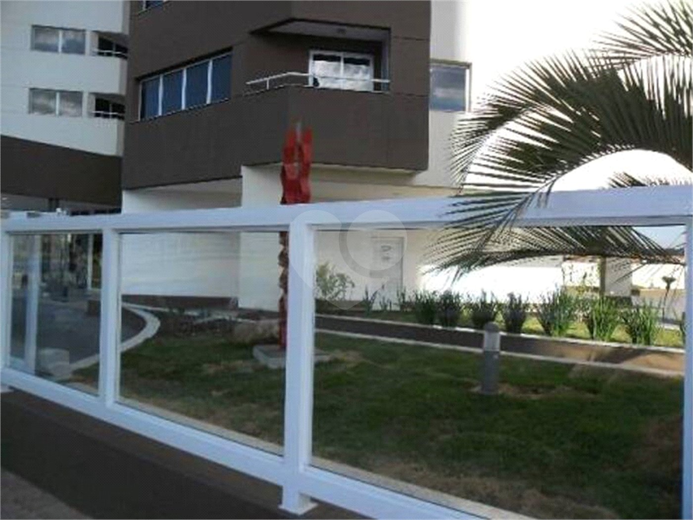 Indaiatuba - Torre Business -Venda e Locação - Escritório e WC , com area util de 39.16m² -R$ 385.000,00- Locação - R$ 2.600,00, mais condominio de R$ 317,,48 - iptu de R$ 110,63 - condominio para venda - R$ 503,86 - Complexo Office Premium de 3 torres de salas comerciais, um shopping