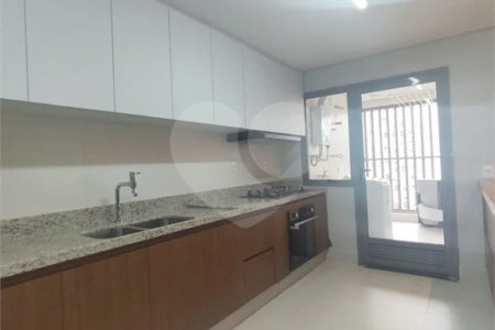 Belíssimo apartamento com 163m², 3 suítes e 2 vagas para locação na Chácara Klabin!