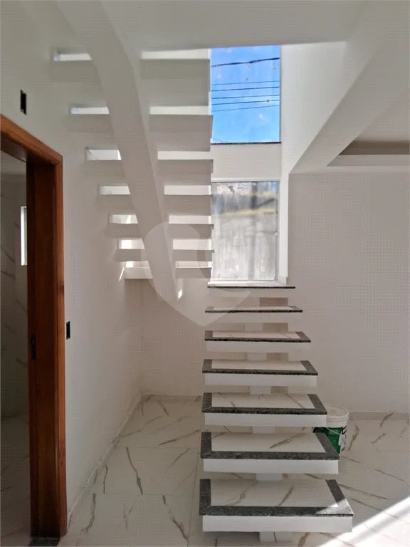 Sobrado moderno com 2 Suítes e vista Privilegiada no Jardim Bandeirantes, Poços de Caldas