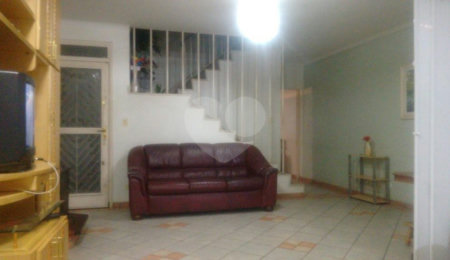 Sobrado à venda com 4 quartos, sendo 1 suíte, em Campo Belo, São Paulo, SP