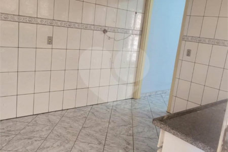 Sobrado para venda com 6 suítes.