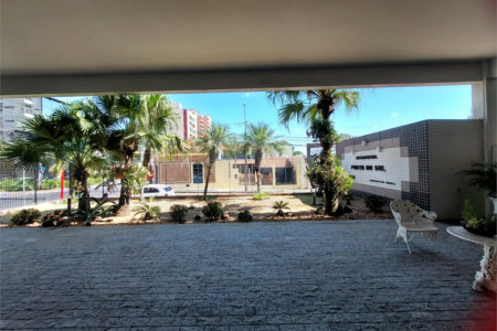 Apartamento com 130m² enfrente ao São Carlos Clube