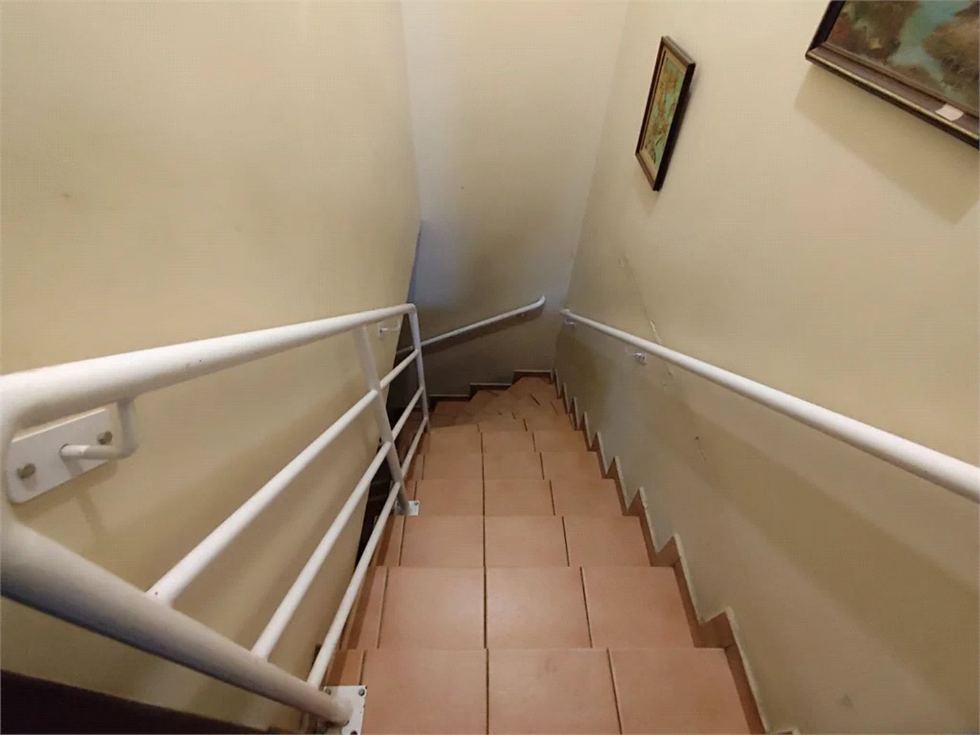 Sobrado à Venda Próximo ao Parque Chácara do Jóquei , 5 dormitórios sendo 3 suítes e 3 vagas !!!