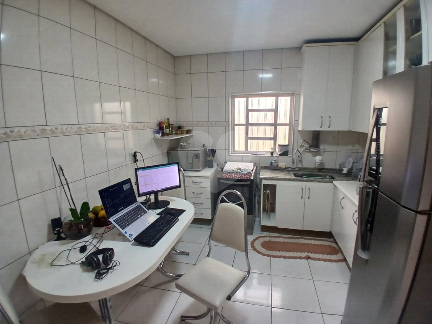 Casa Assobradada à Venda – Isolada | Quintal | Edícula