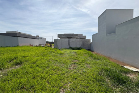 Loteamento á venda no Residencial Villenevve.