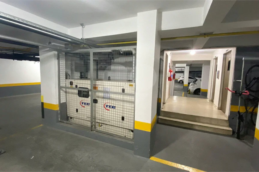 Apartamento à venda com 2 quartos em Indianópolis, São Paulo, SP