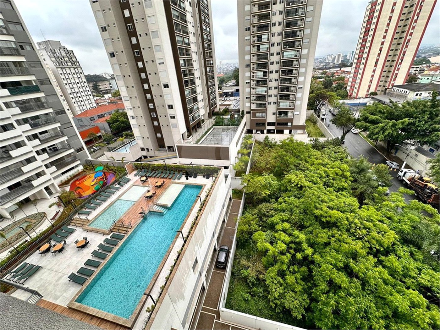Apartamento com 4 quartos (3 suítes) e 2 vagas à venda no Tatuapé