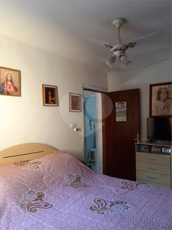 Casa com Salão Comercial no Aracy