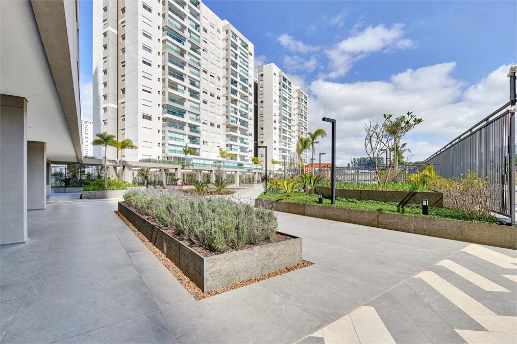 Apartamento à venda com 2 suítes em Santo Amaro, São Paulo, SP