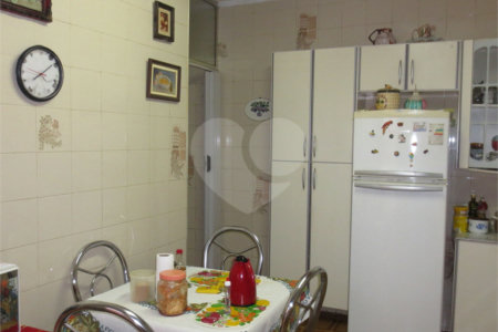 Casa Térrea p/Modernização na Chácara Inglesa - Terreno 10 x 30 - 450 m. metrô Pça da Árvore