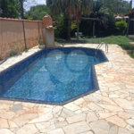 Casa térrea com piscina no Residencial Samambaia.