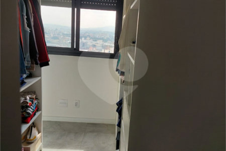 Apartamento no Brás repleto de lazer com 50 m² com 2 dormitórios e 1 vaga, Estuda Permuta