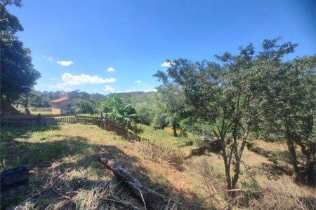 Área rural em Piracaia com 3.289 metros, ótima para chácara, as margens do rio Cachoeira