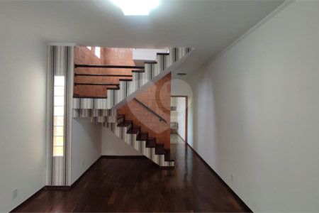 Casa à Venda em São Carlos, no bairro Portal do Sol