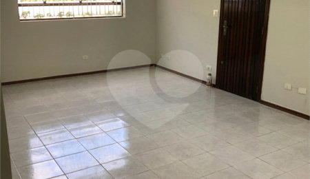 Sobrado à venda com 3 quartos, sendo 1 suíte, em Jardim Leonor Mendes de Barros, São Paulo, SP